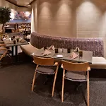 Edward Hotel & Convention Center