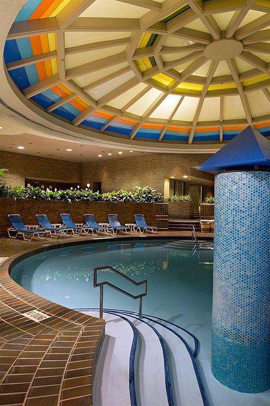 Hotel Edward & Convention Center 4*