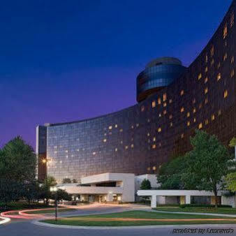 Hotel Edward & Convention Center 4*